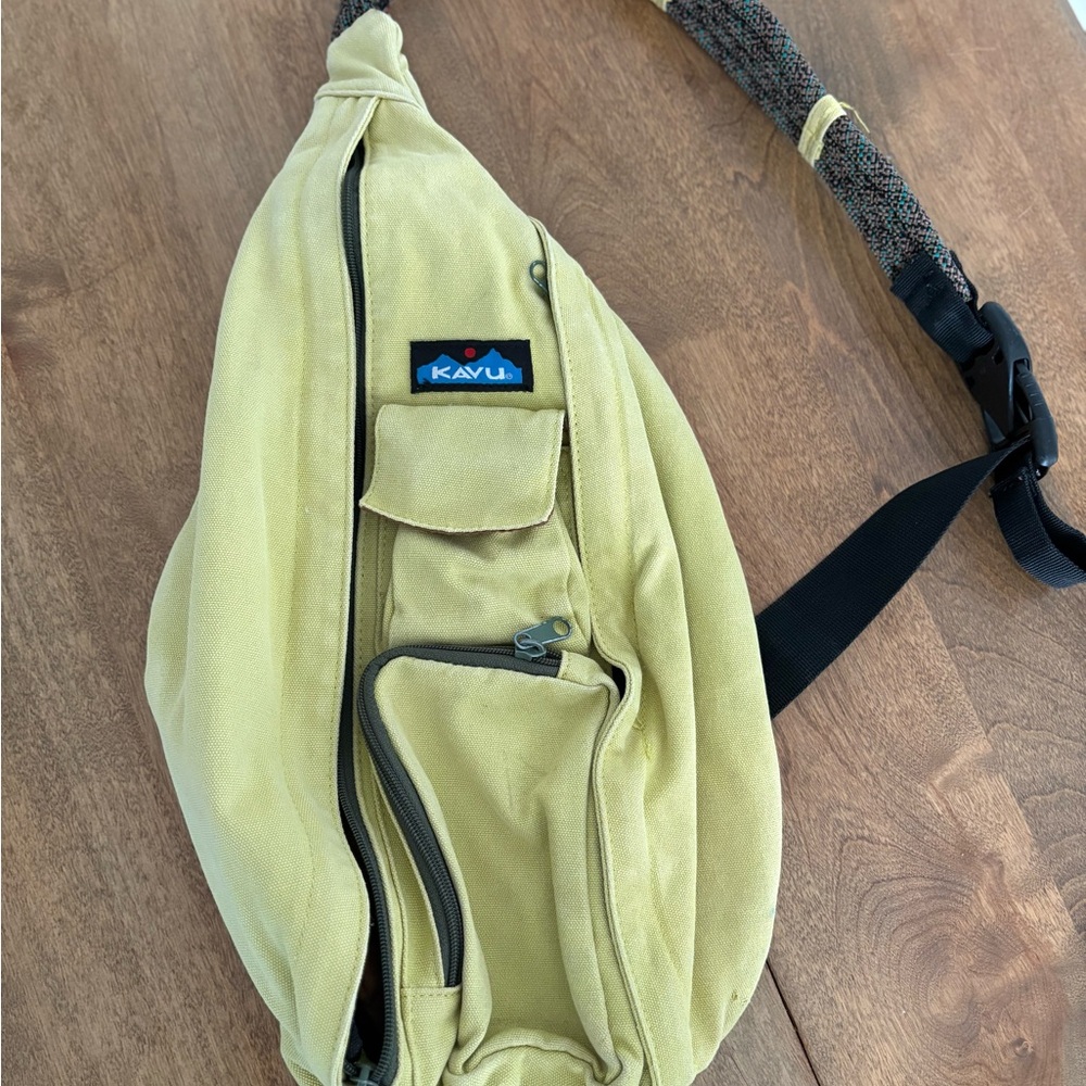 KAVU Greeb Sling Bag